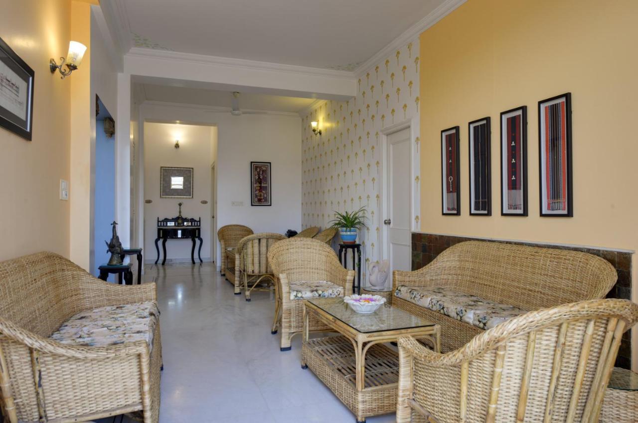 สหปุระ เทพ วิลลา อุทัยปุระ Bed & Breakfast อุเดเปอร์ ภายนอก รูปภาพ