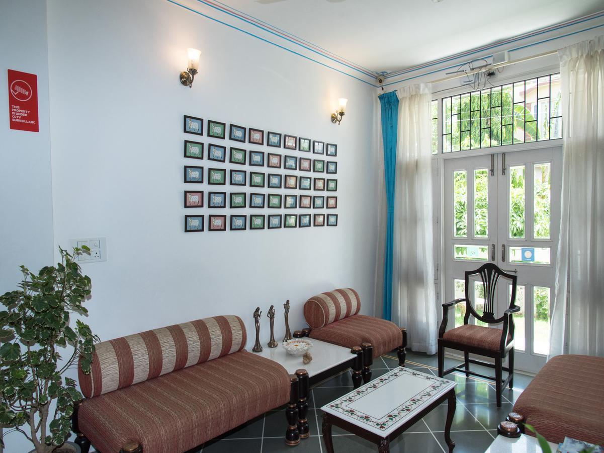 สหปุระ เทพ วิลลา อุทัยปุระ Bed & Breakfast อุเดเปอร์ ภายนอก รูปภาพ