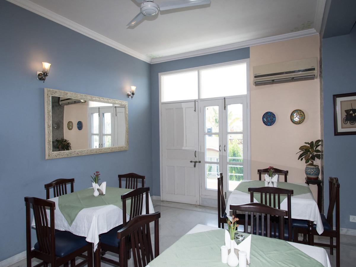 สหปุระ เทพ วิลลา อุทัยปุระ Bed & Breakfast อุเดเปอร์ ภายนอก รูปภาพ